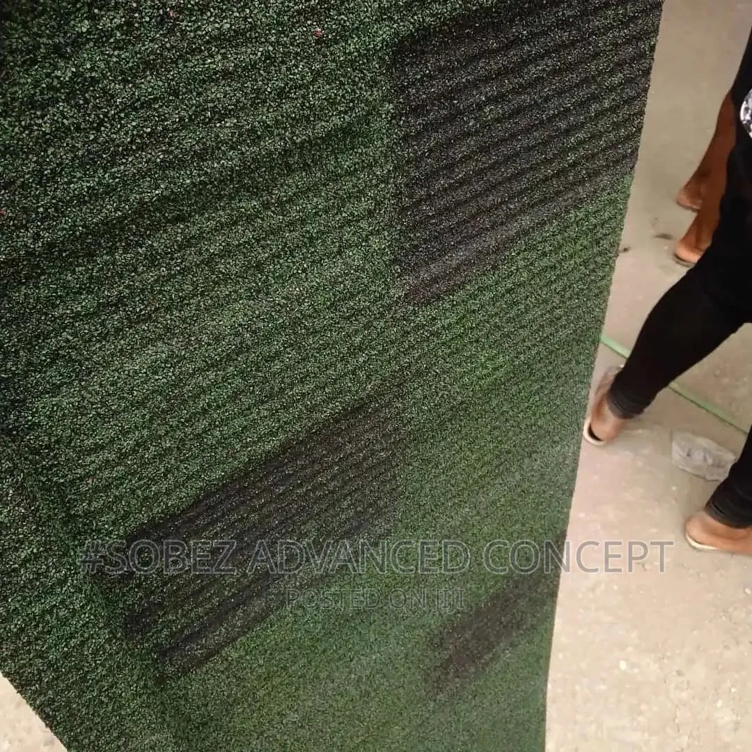 Green Dark and Black Patch Single Stone Coated Roof Tile