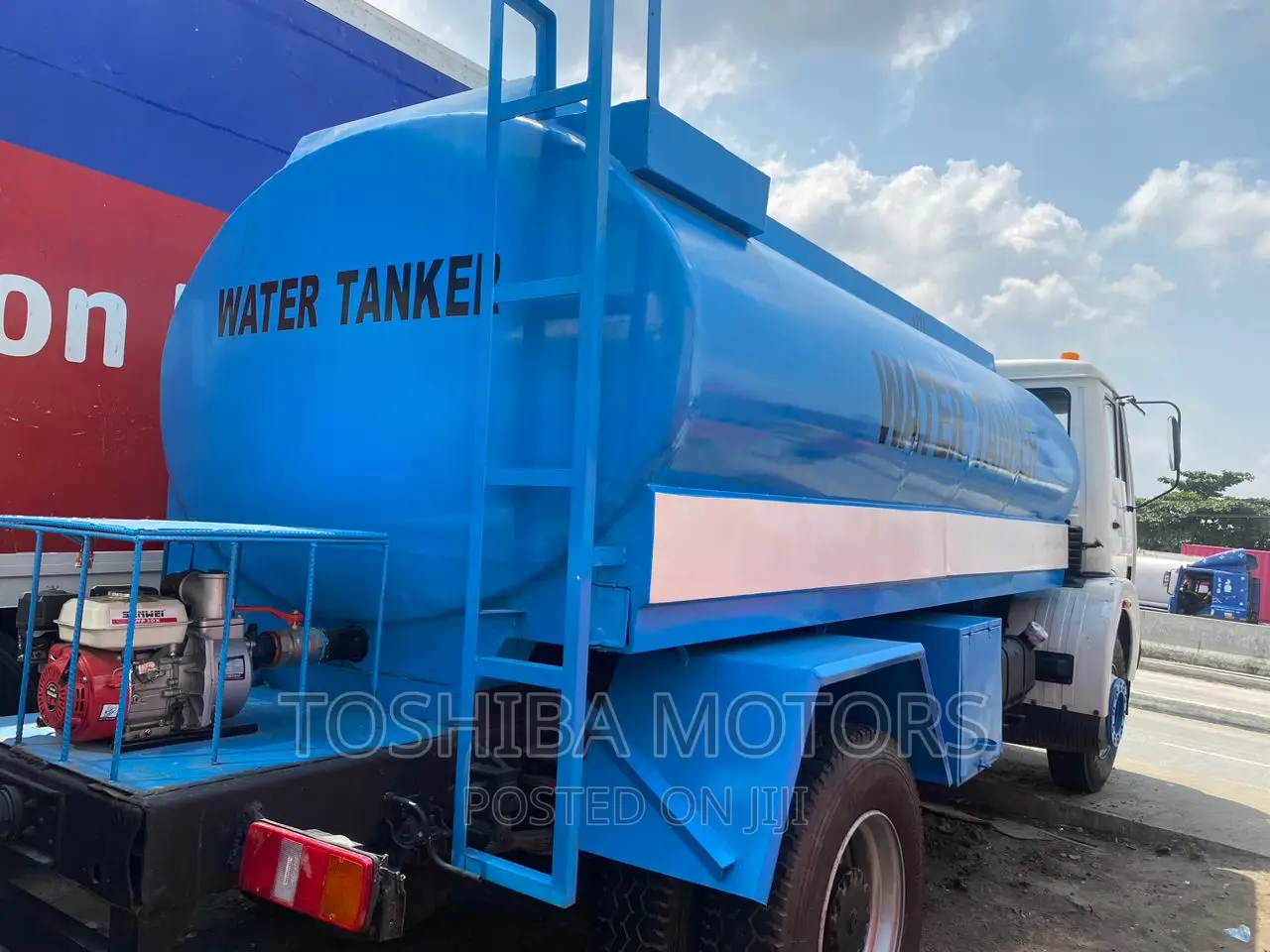 Water Tanker 1617