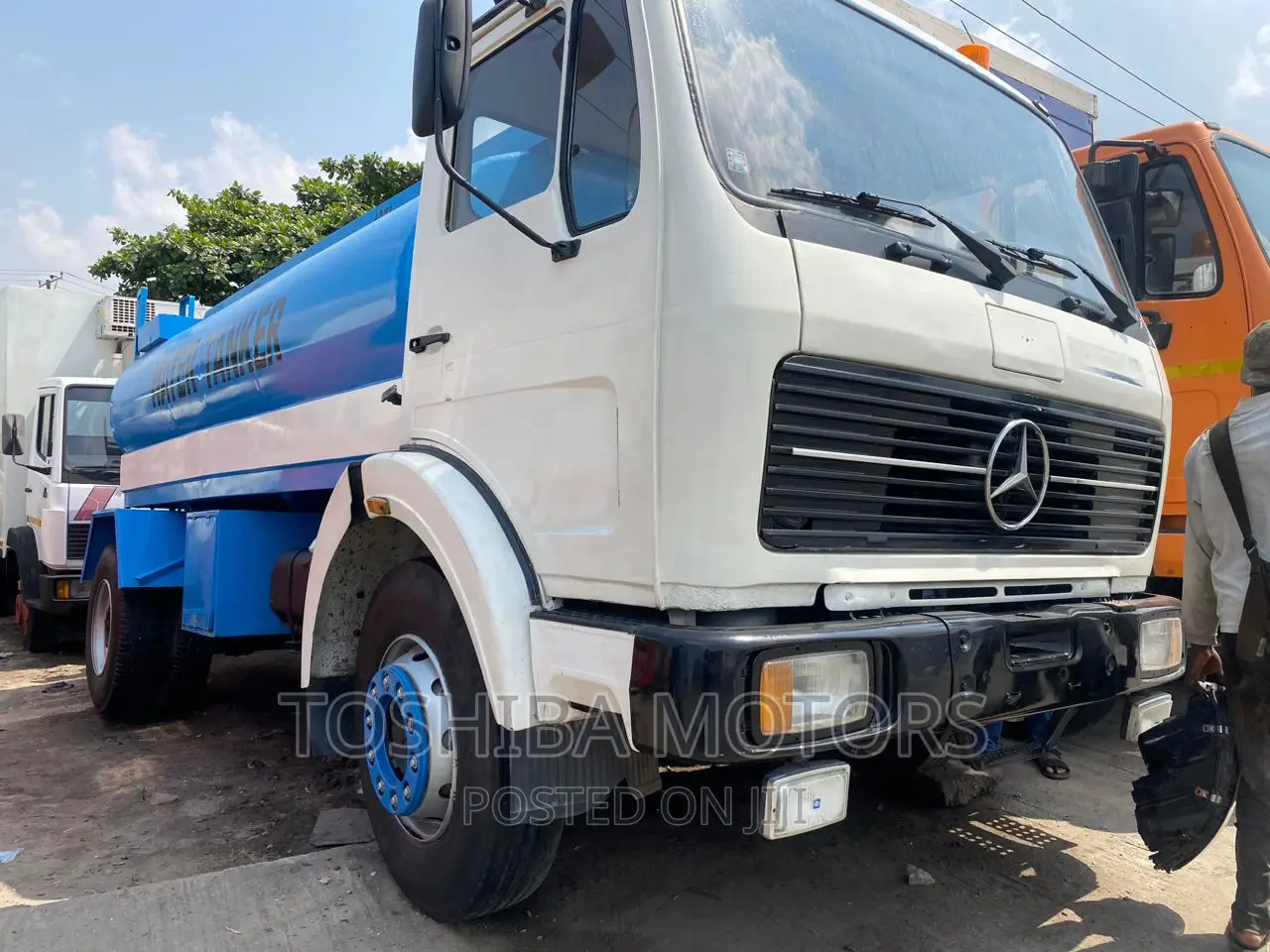 Water Tanker 1617