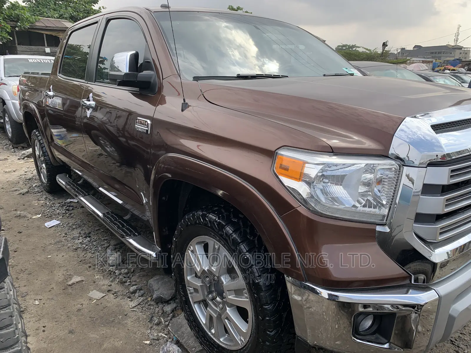 Toyota Tundra 2018 Brown
