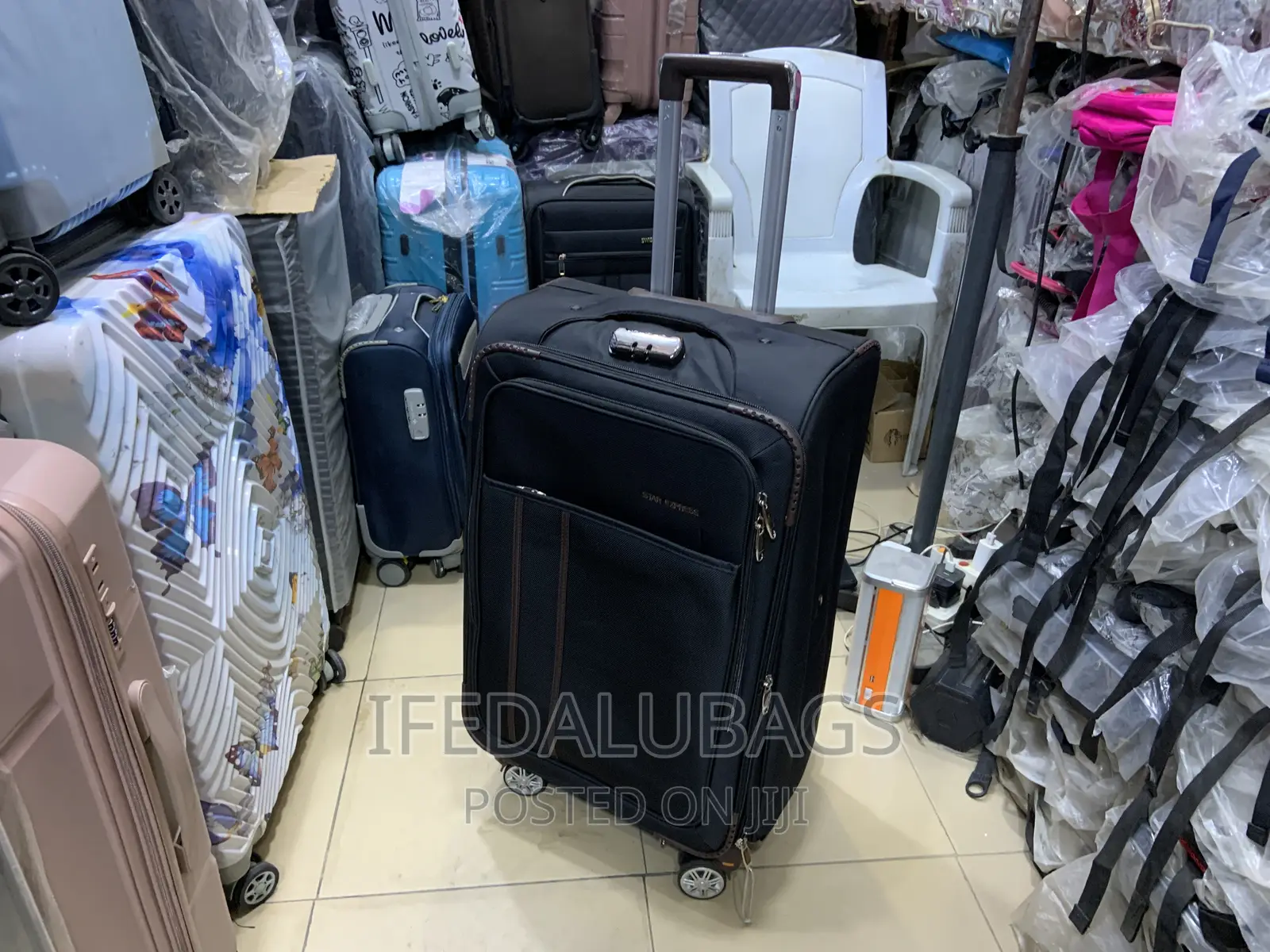 Medium Size Star Express Travel Box With Detachable Wheels
