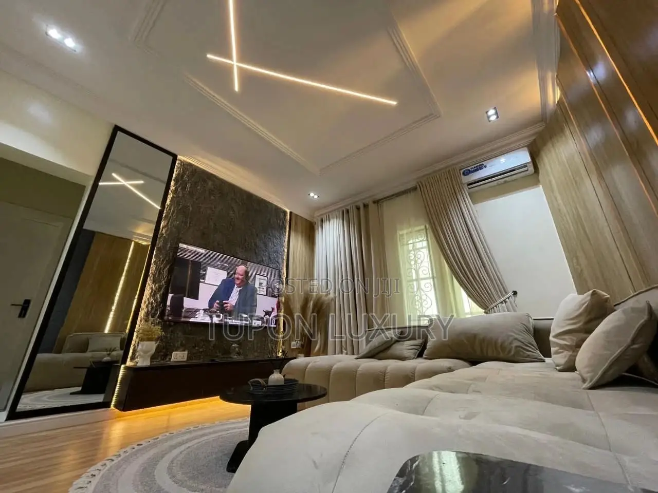 Luxury and Spacious 1 Bedroom Apartment in Lekki