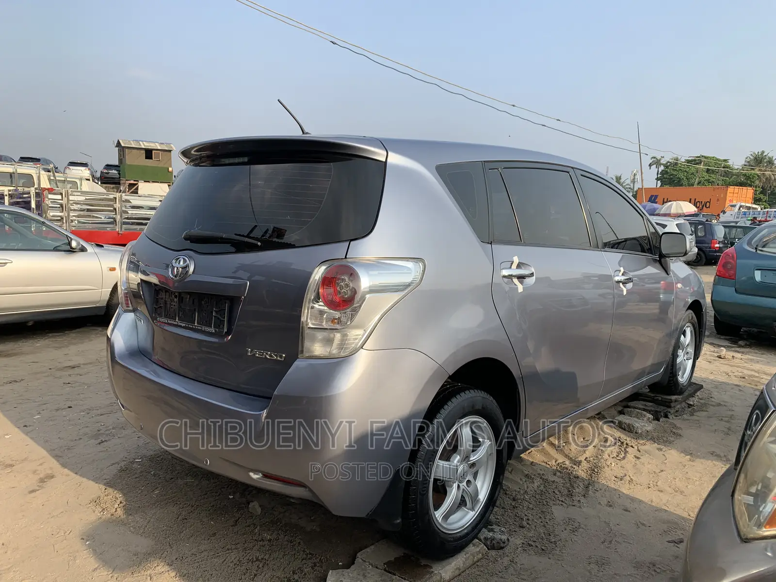 Toyota Verso 2013 Gray