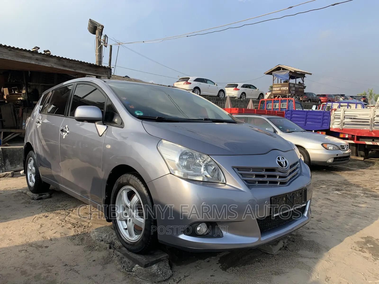 Toyota Verso 2013 Gray