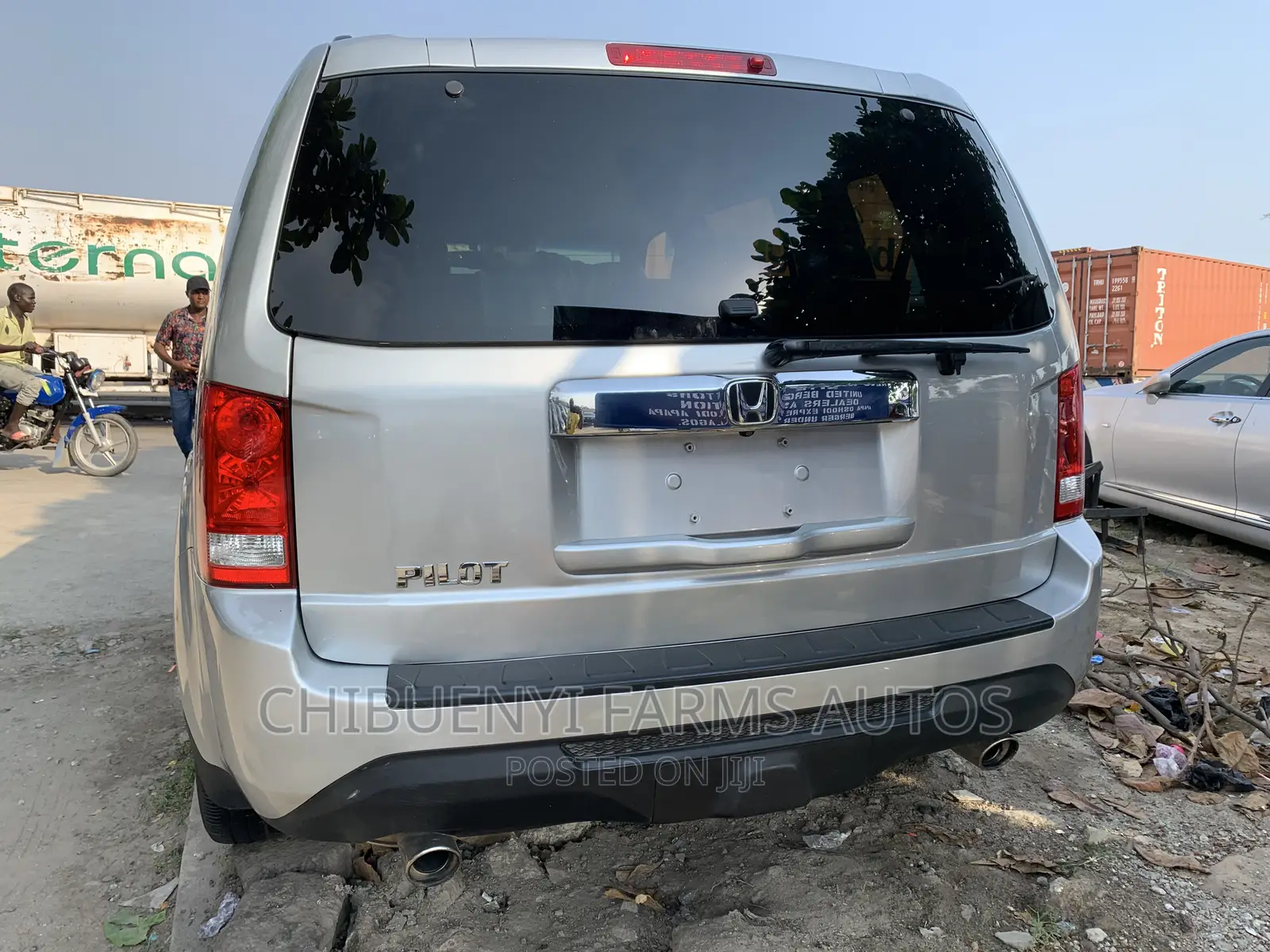 Honda Pilot LX 4dr SUV (3.5L 6cyl 5A) 2012 Silver