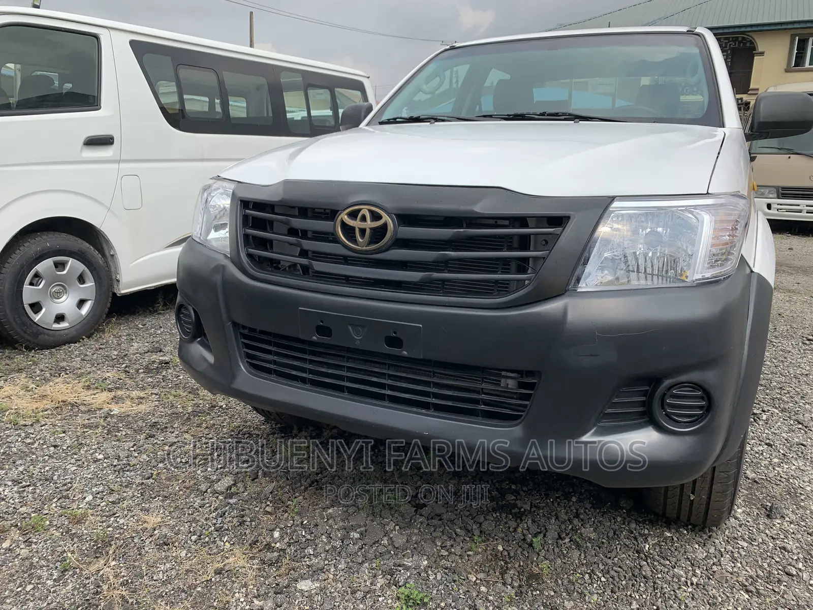 Toyota Hilux SR 4x4 2015 White