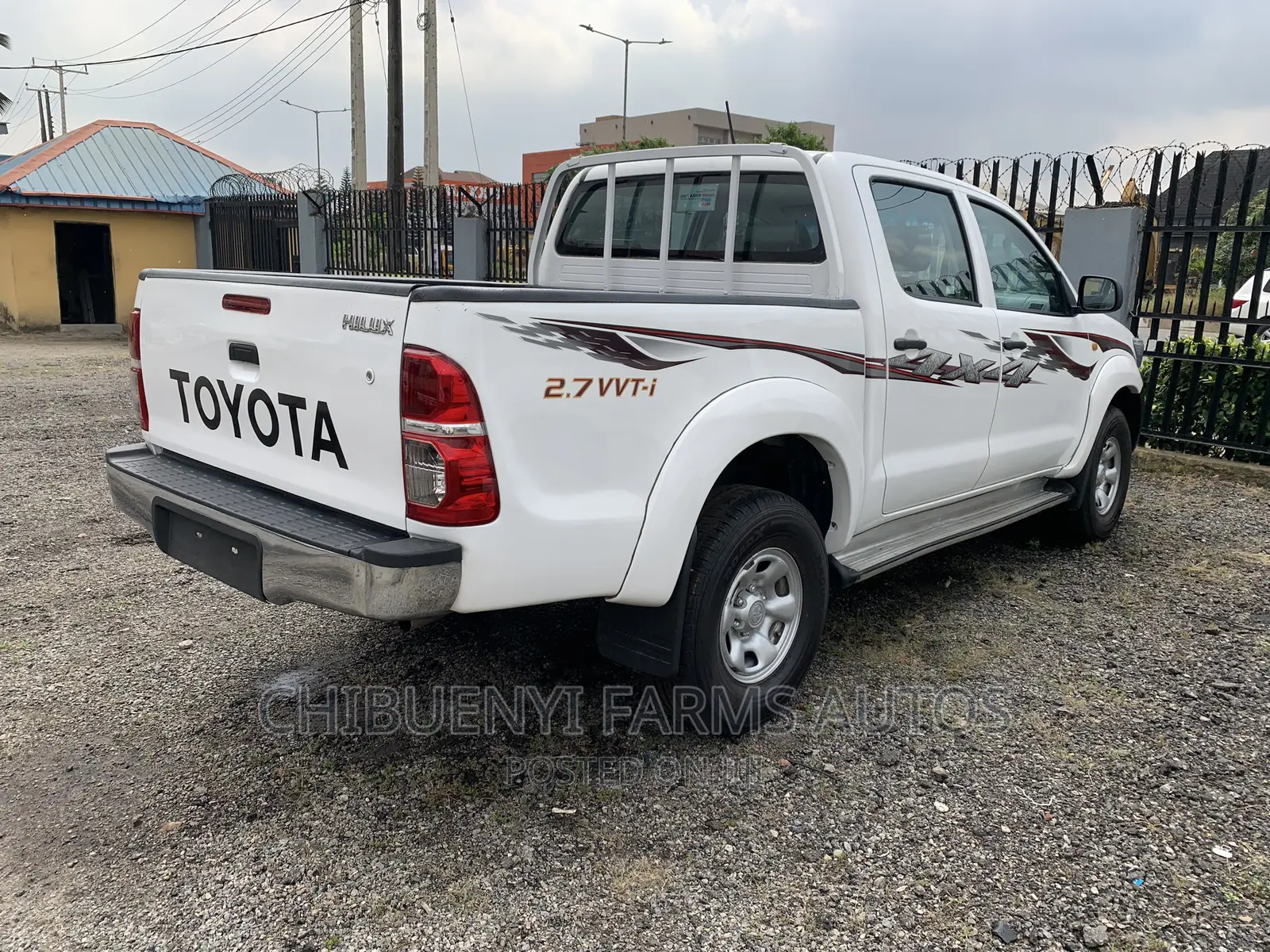Toyota Hilux SR 4x4 2015 White