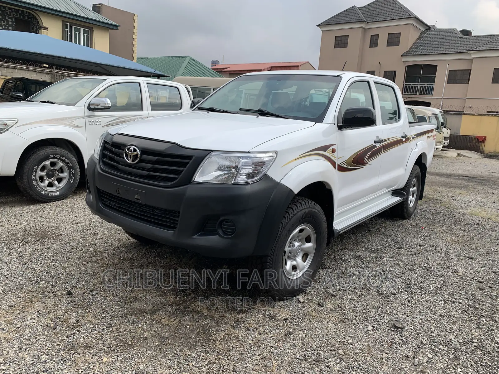 Toyota Hilux SR 4x4 2015 White