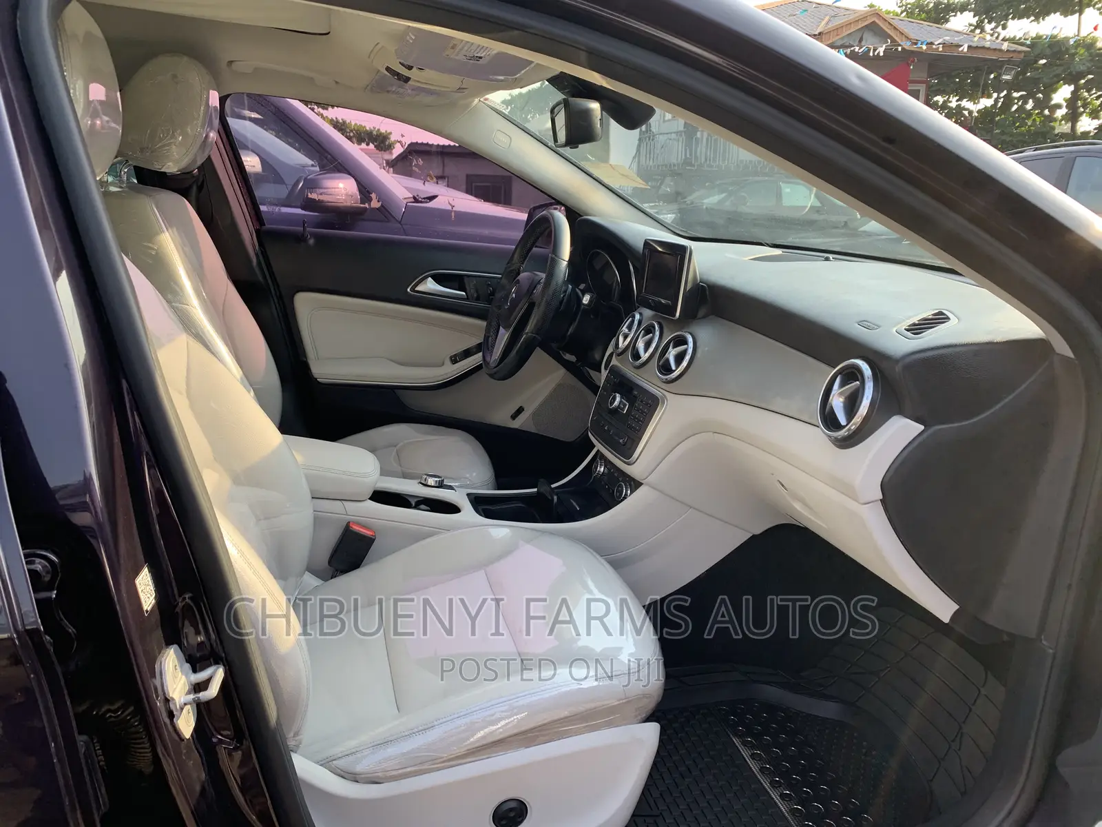 Mercedes-Benz GLA 250 2015 Brown