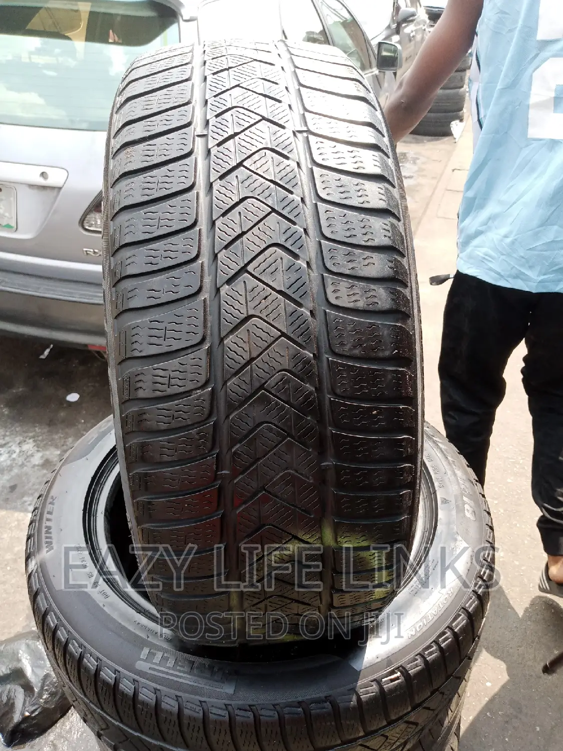 225/55r18 Tokunbo Tires