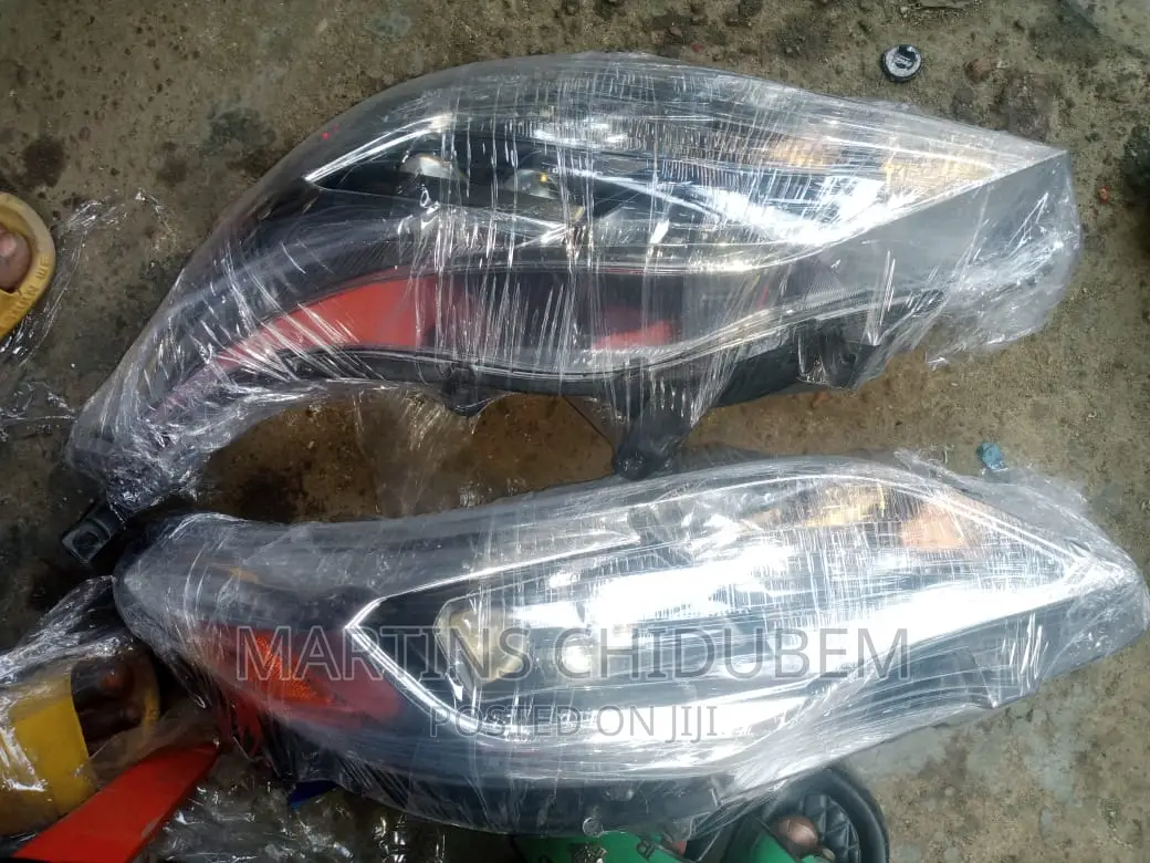 Avalon Headlight 2014 Model