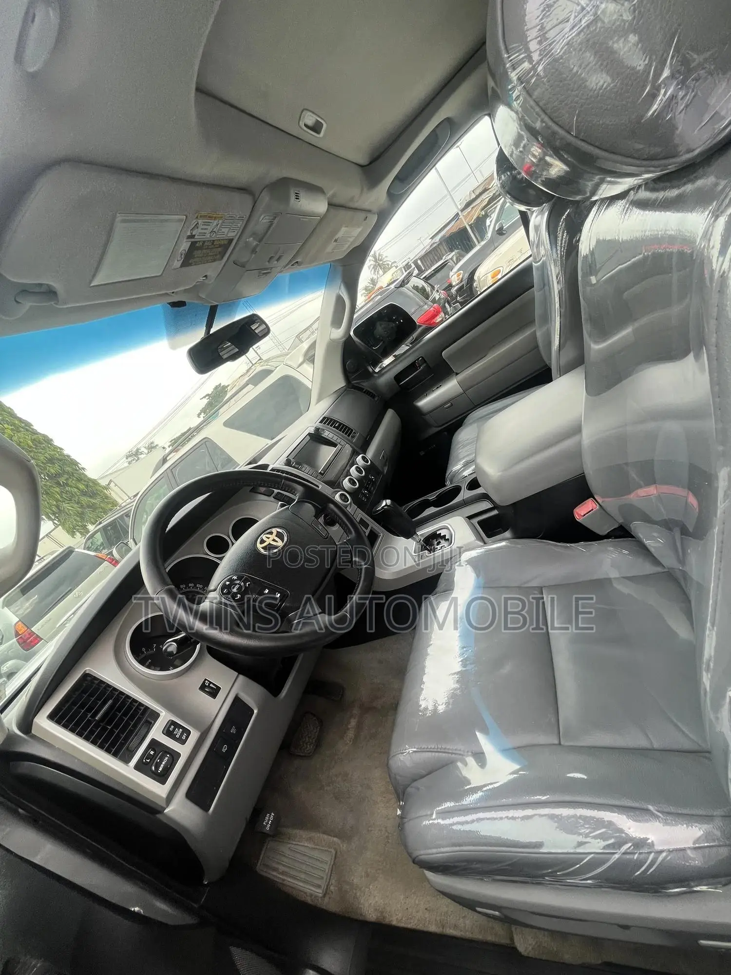 Toyota Sequoia 2010 Silver