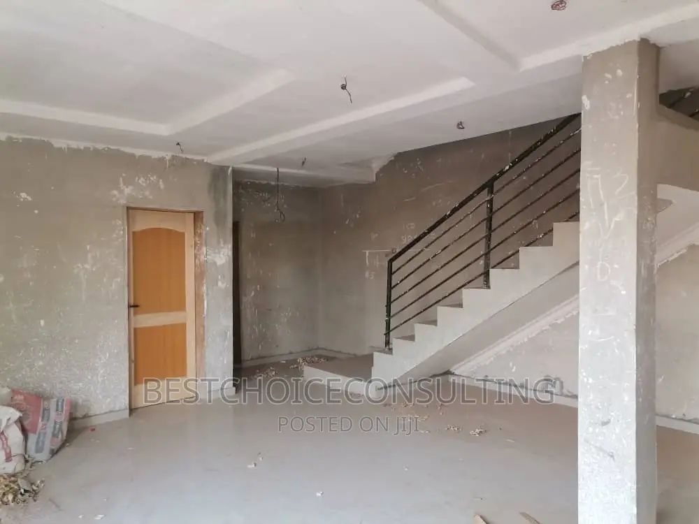 Warehouse of 2,700sqm Along Alomaja Ind. Hub, Old Lg Rd
