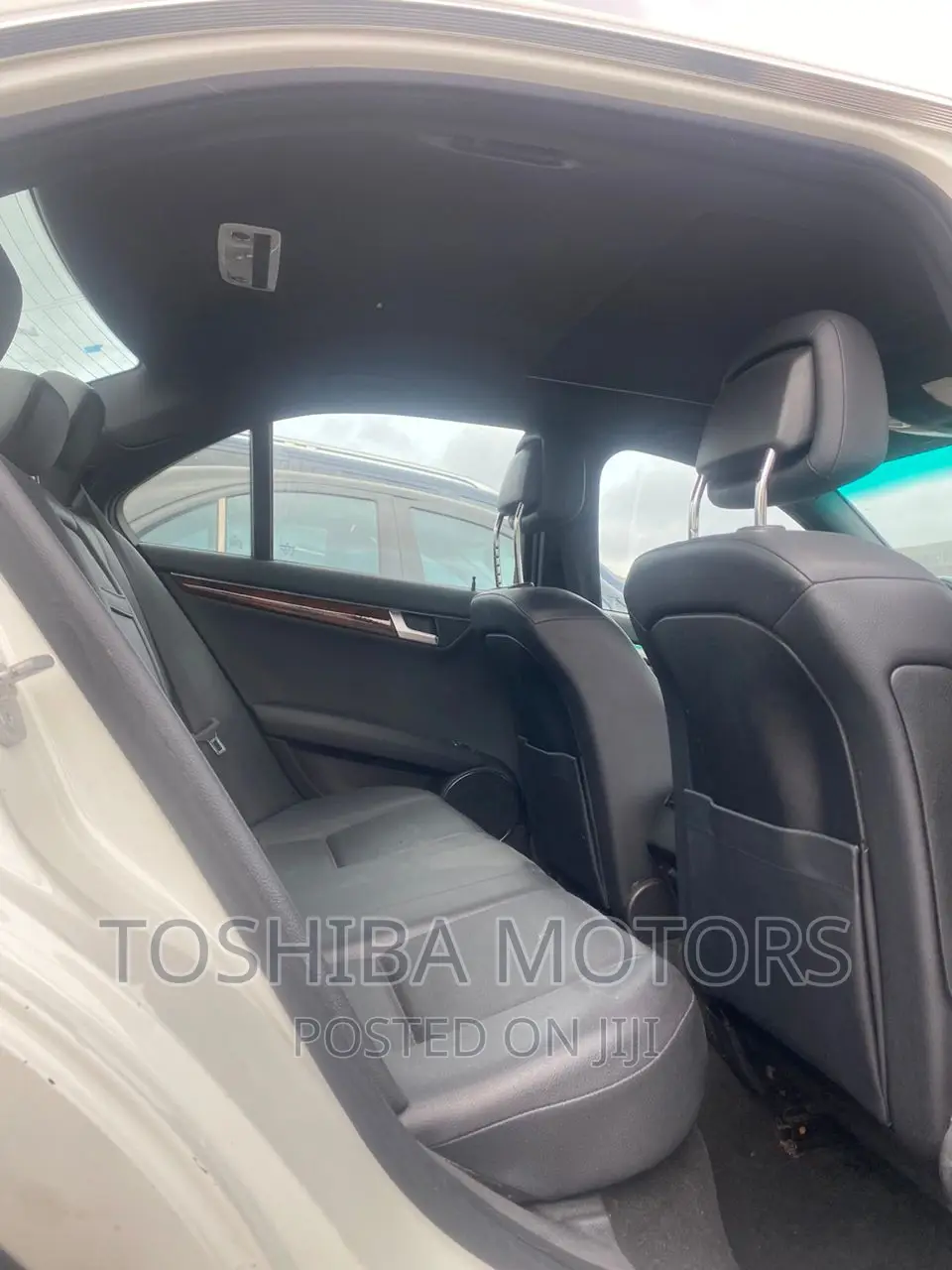 Mercedes-Benz C300 2010 White