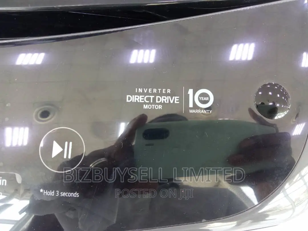 19kg LG Top Load Wash and Spine, Washing Machine.