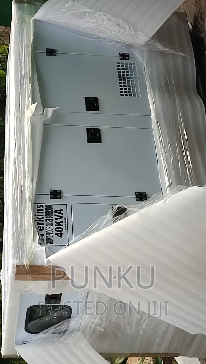 40 Kva Perkins Sound Proof Diesel Gen With Original Copper