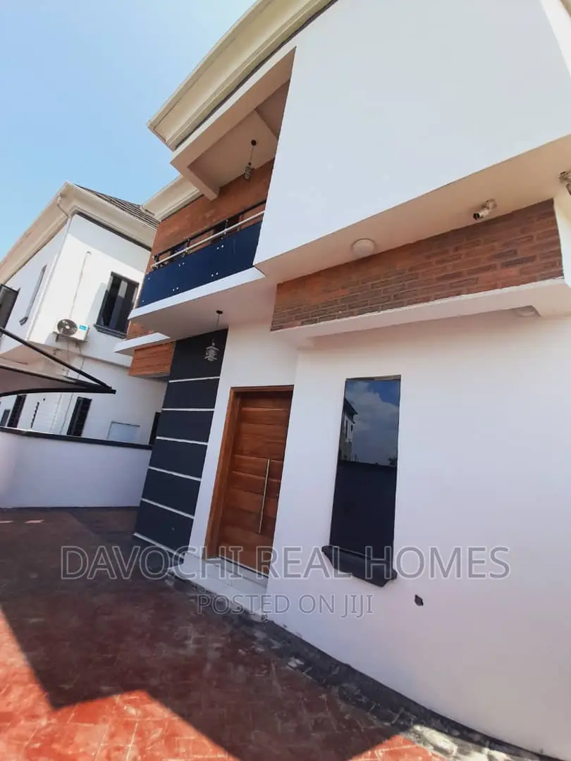 5bdrm Duplex in Chevron, Lekki for sale