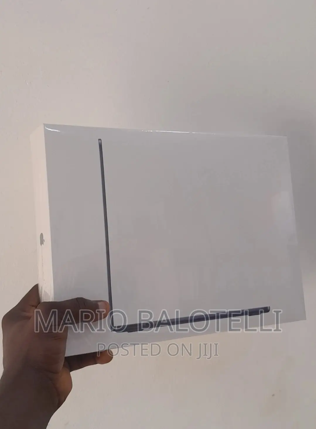 New Laptop Apple MacBook Air 2022 M2 8GB Apple M2 SSD 256GB