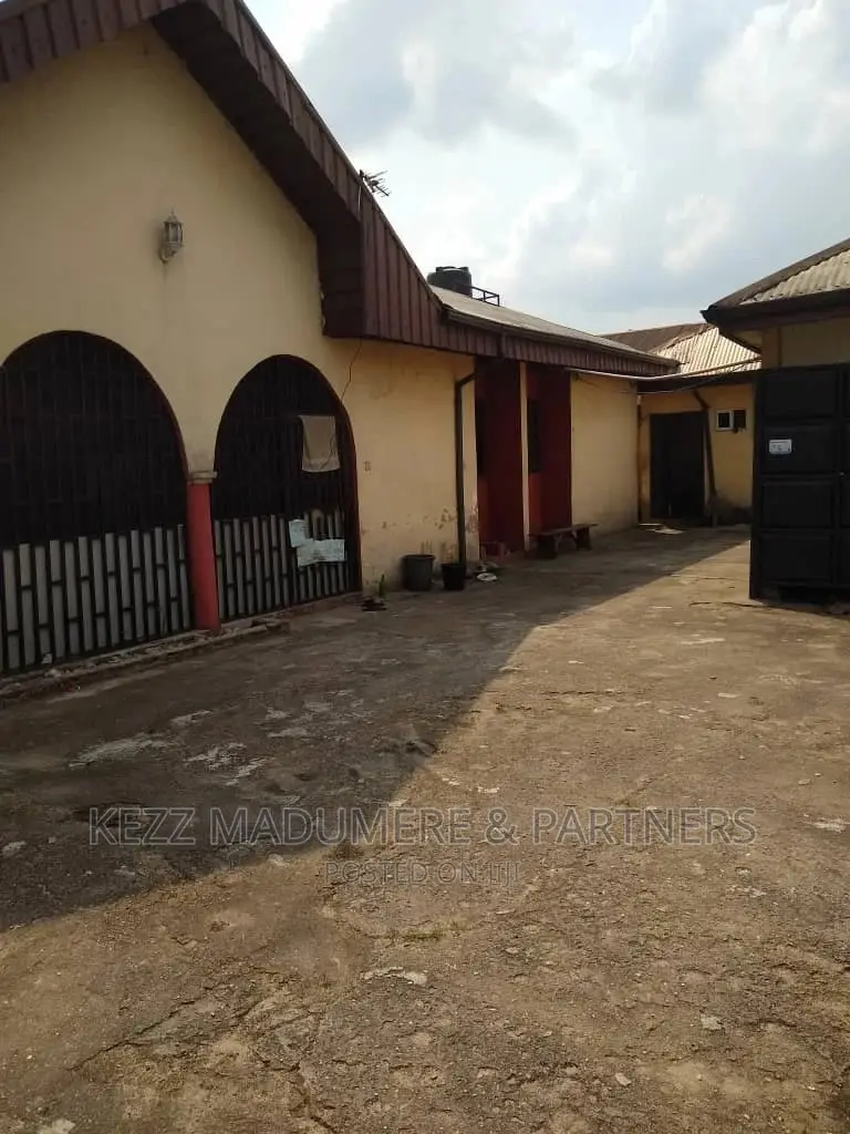 4bdrm Bungalow in Eligbolo, Near, Port-Harcourt for sale