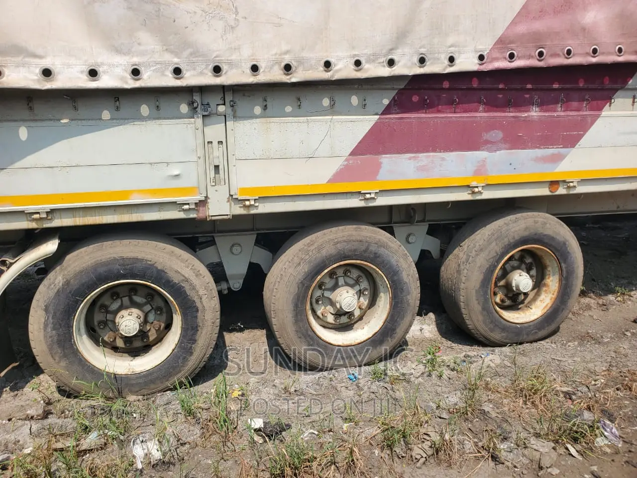 Tokunbo 60tons 40feet Flatbed Triple Axle Six Jumbo Tyres