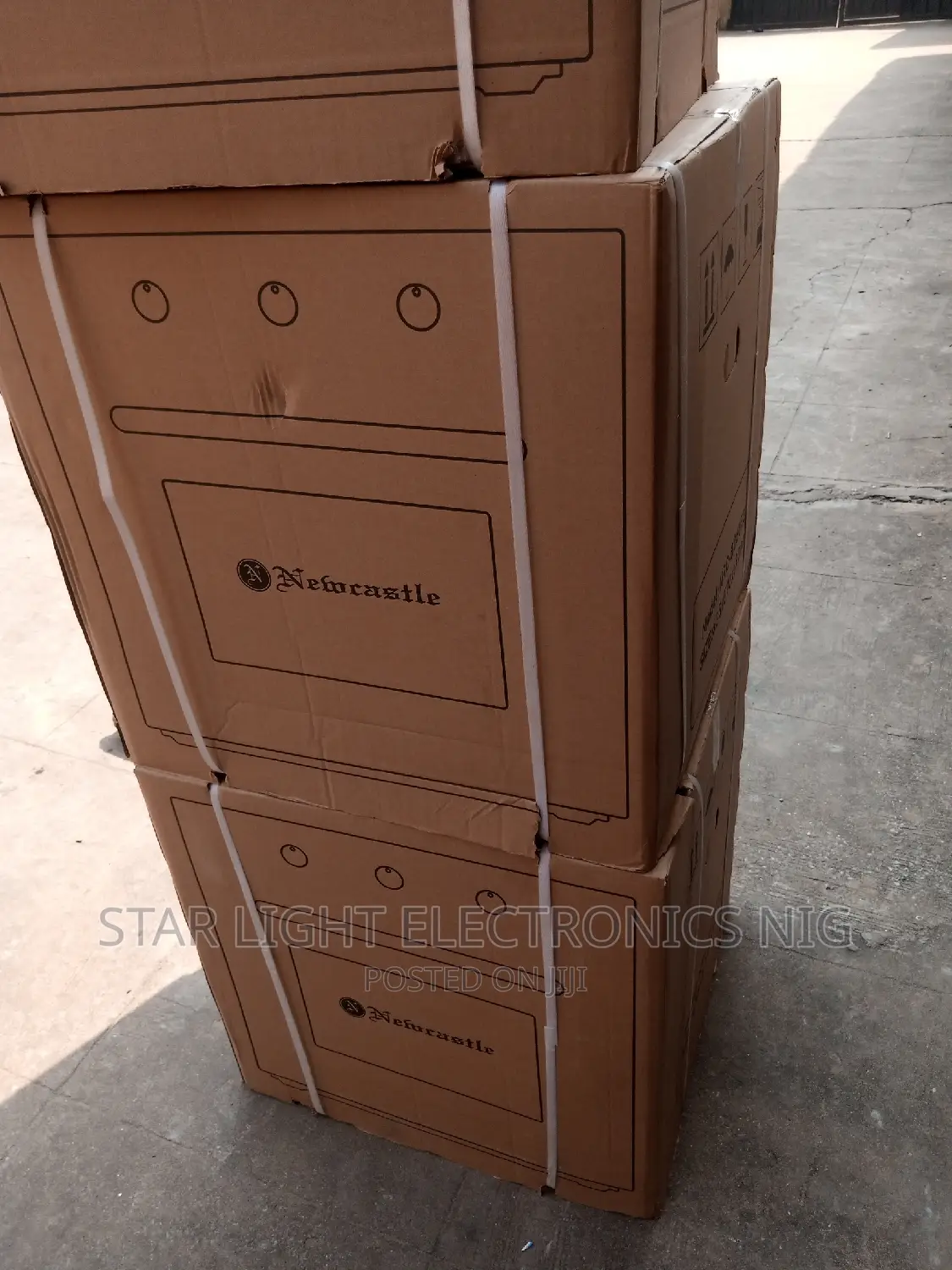 Newcastle Electric Oven Built-In