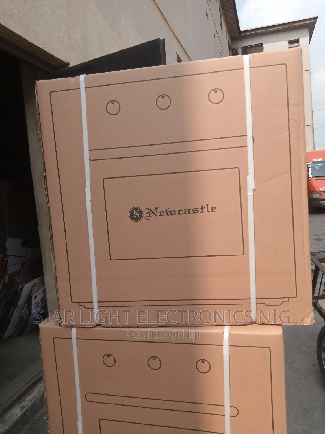 Newcastle Electric Oven Built-In