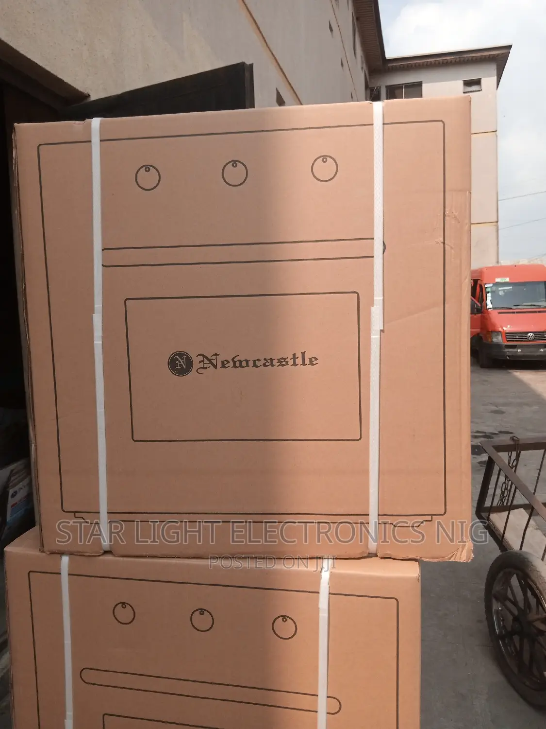 Newcastle Electric Oven Built-In