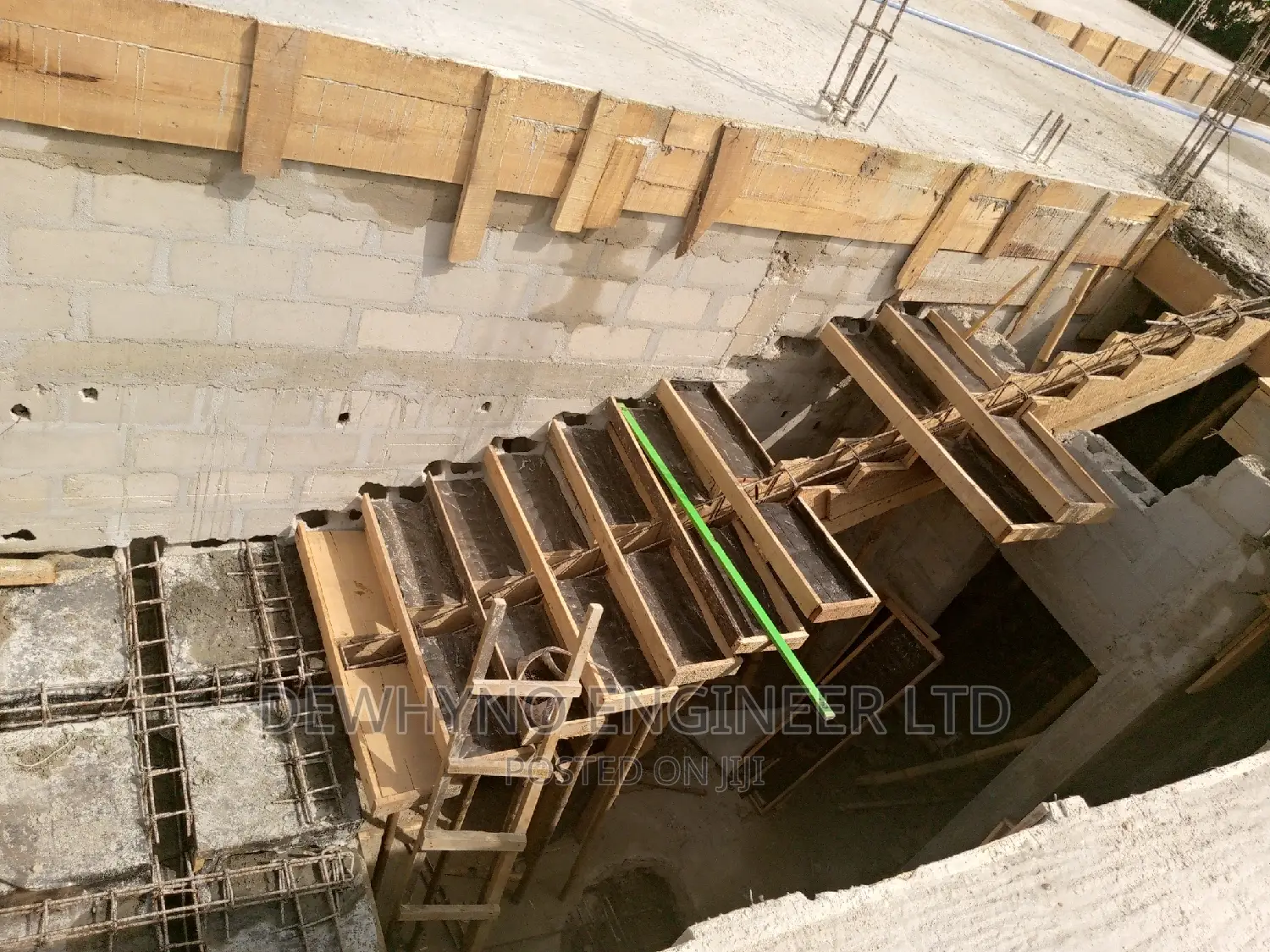 Construction of a Suspended Staircase