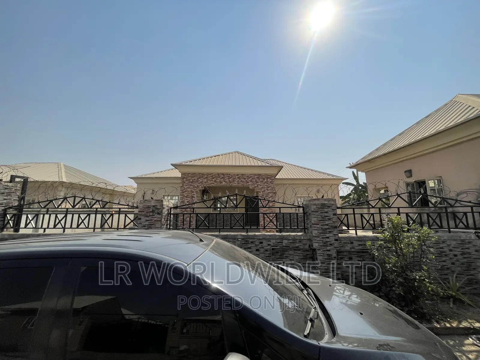 3bdrm Bungalow in Penthouse Estate, Lugbe District for sale
