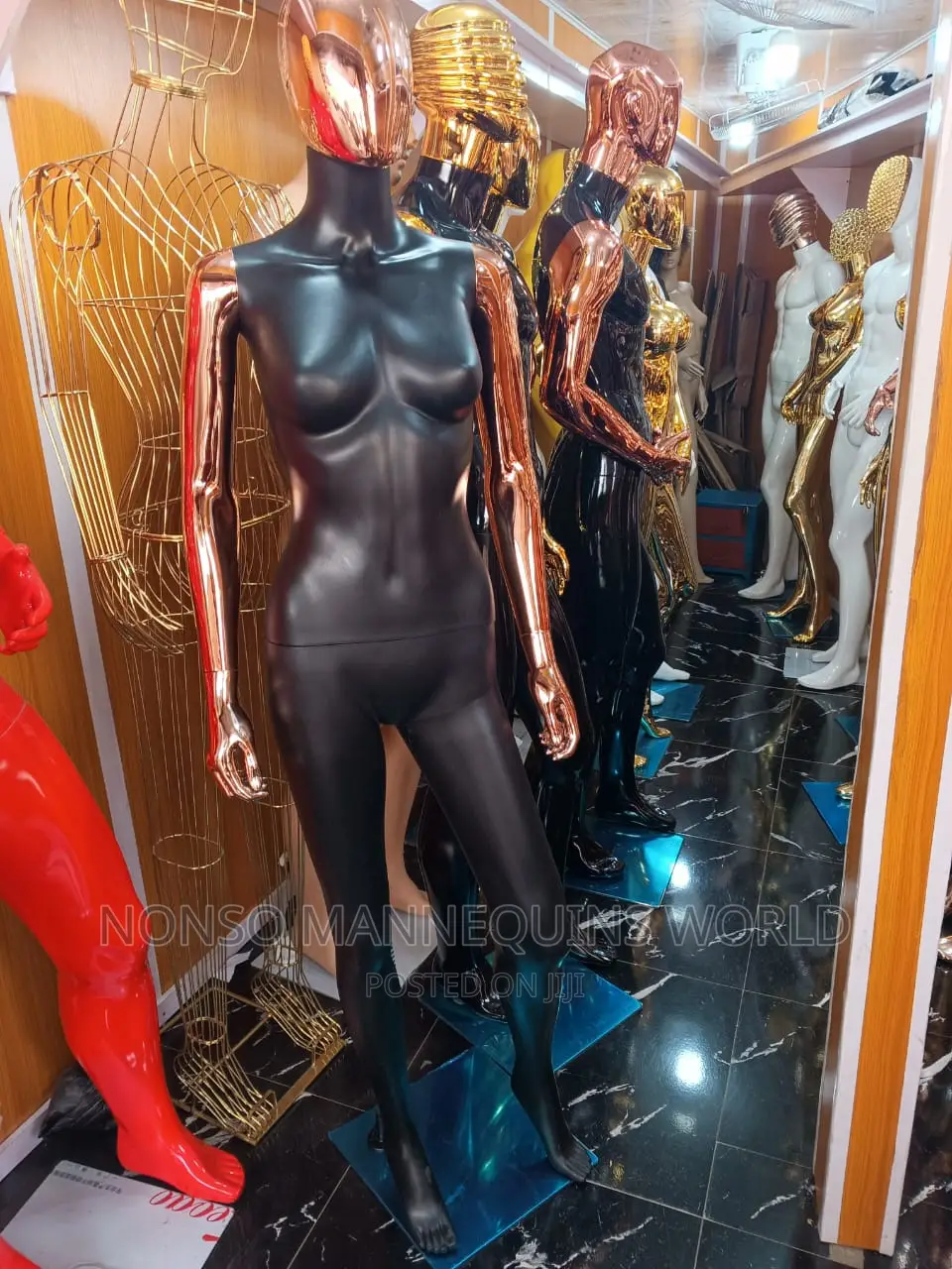 Size 8 Black And Rose Gold Female Mannequins