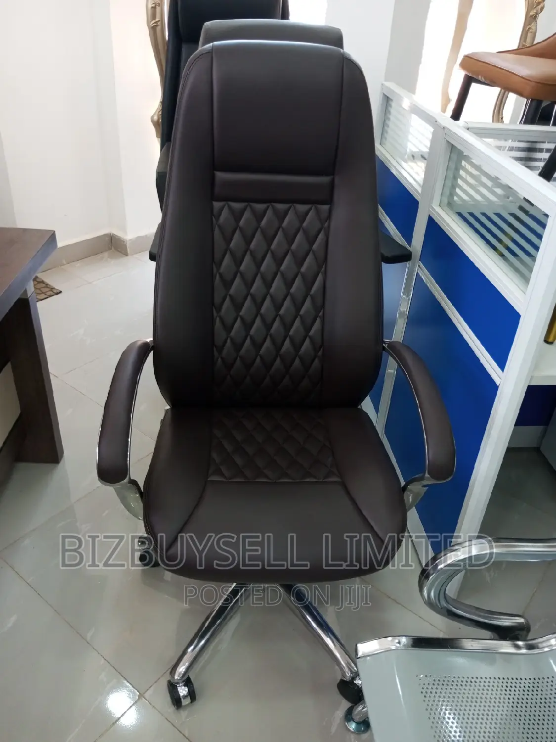 Super Executive Office Swivel Chair.