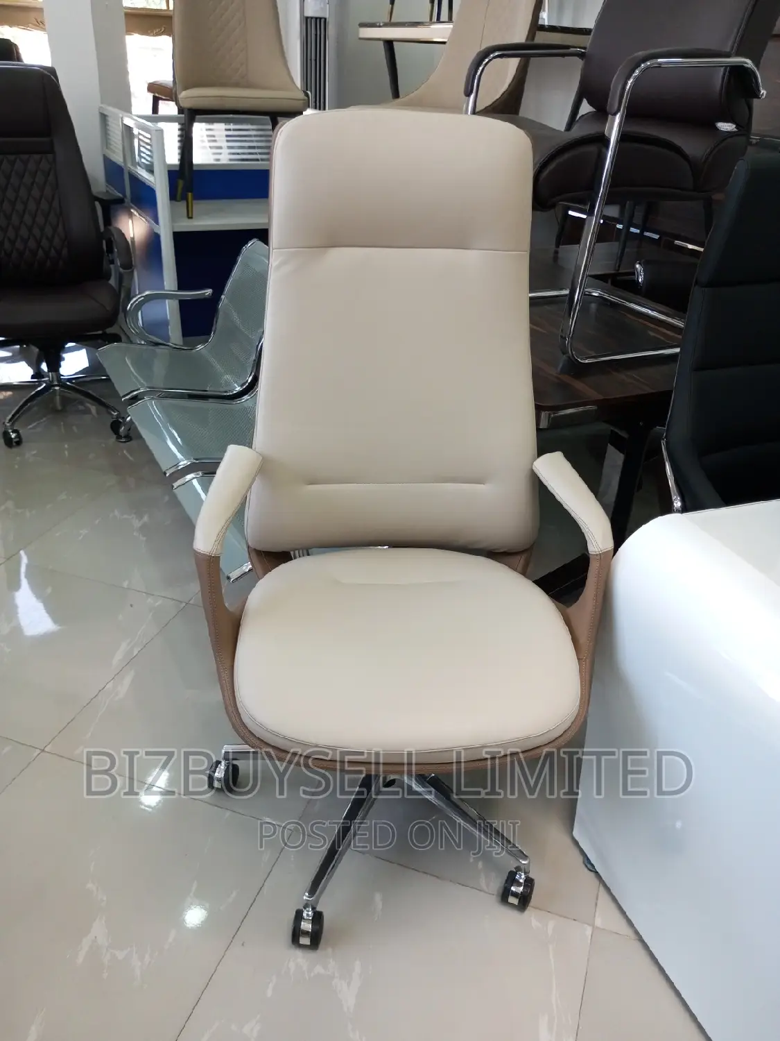 Super Executive High Back Office Swivel Chair.