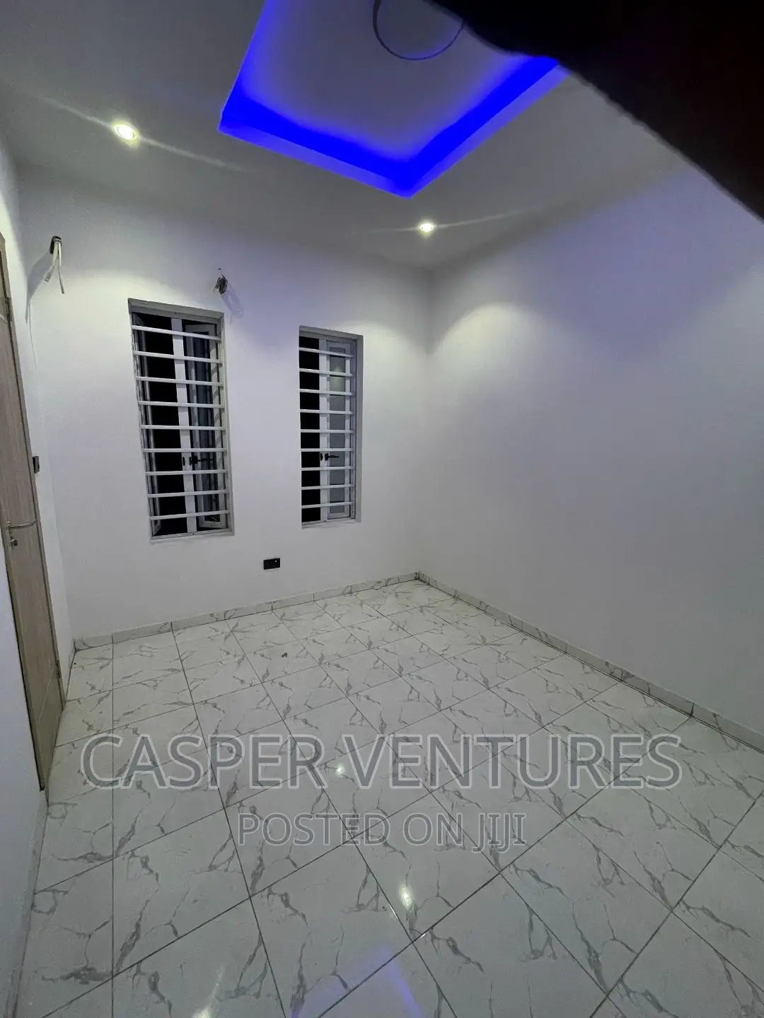 Mini Flat in Sage., Chevron for rent