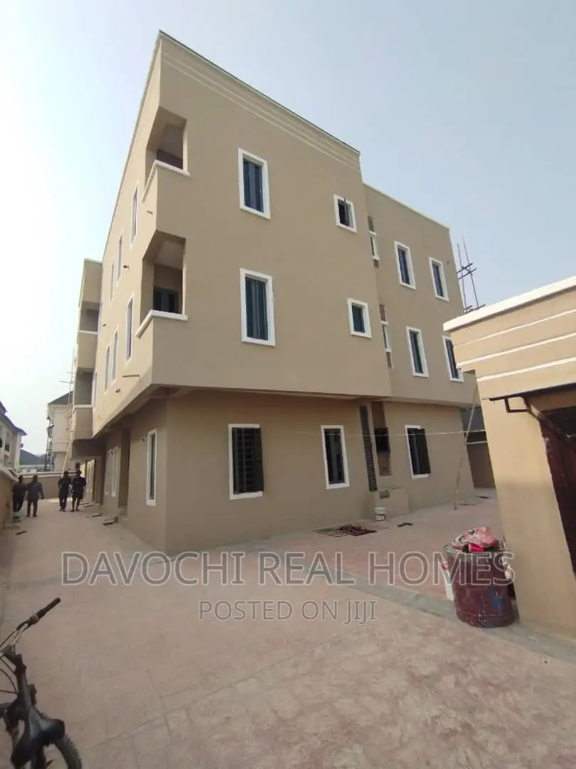 3bdrm Apartment in Ikota Villa Estate, Lekki for rent