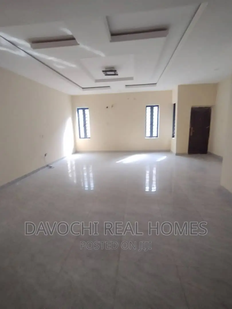 3bdrm Apartment in Ikota Villa Estate, Lekki for rent