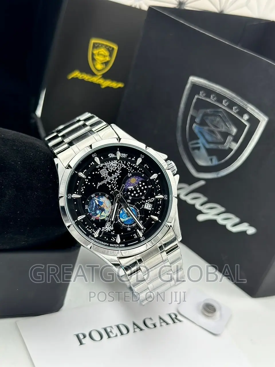 Chronograph Poedagar Quartz Movement Wristwatch.