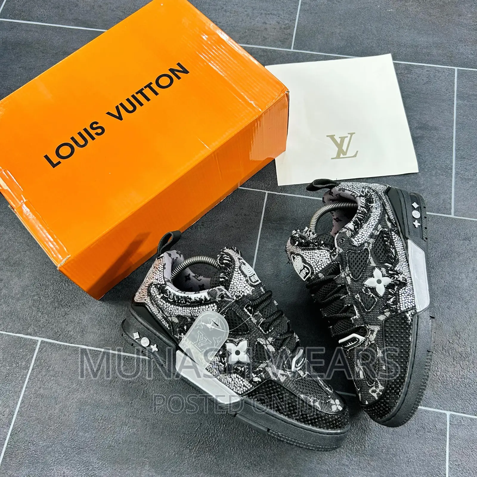 Luxury Louis Vuitton Camo Rugged