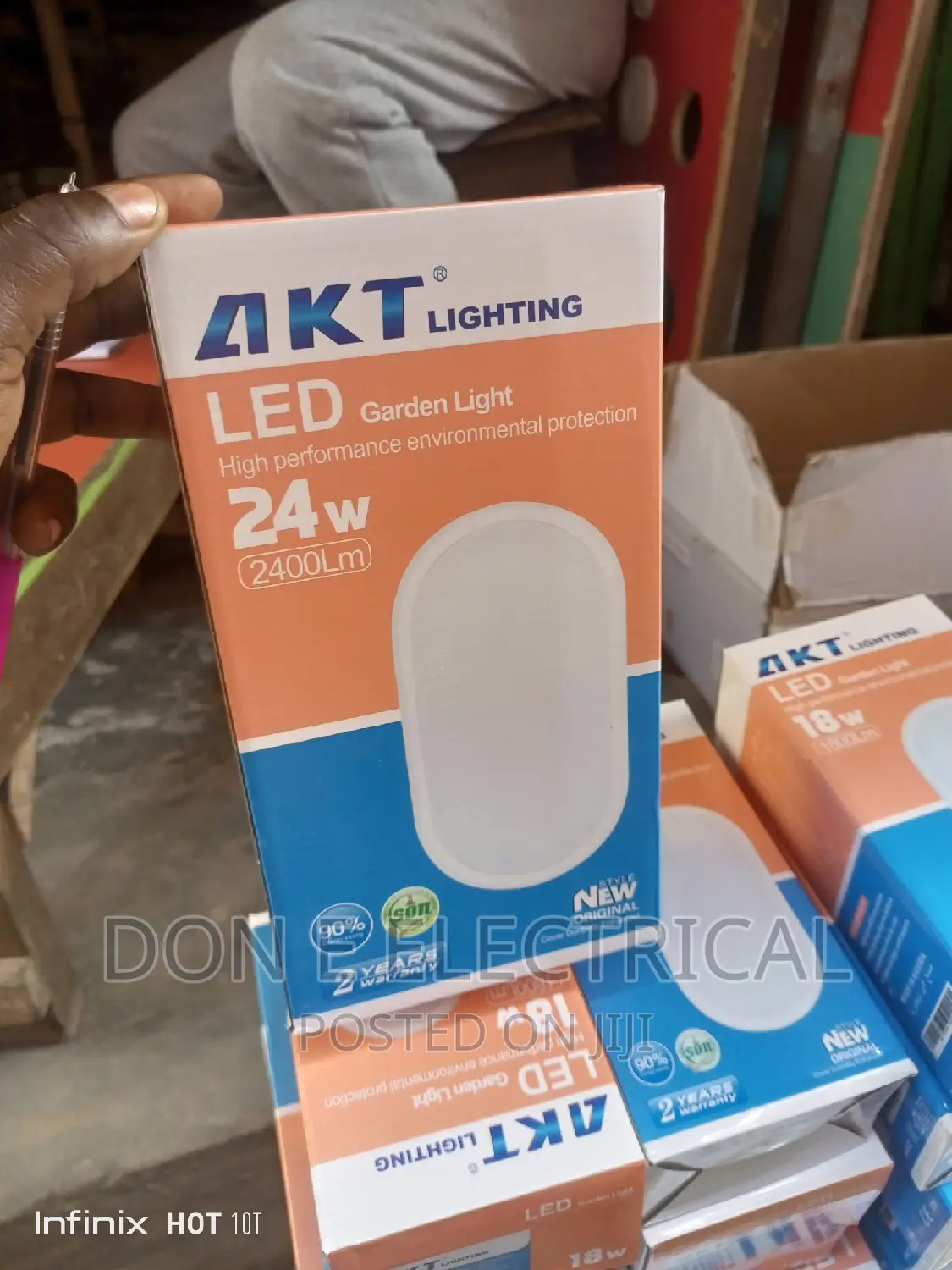 24watt Akt Led Wall Bracket Fitting