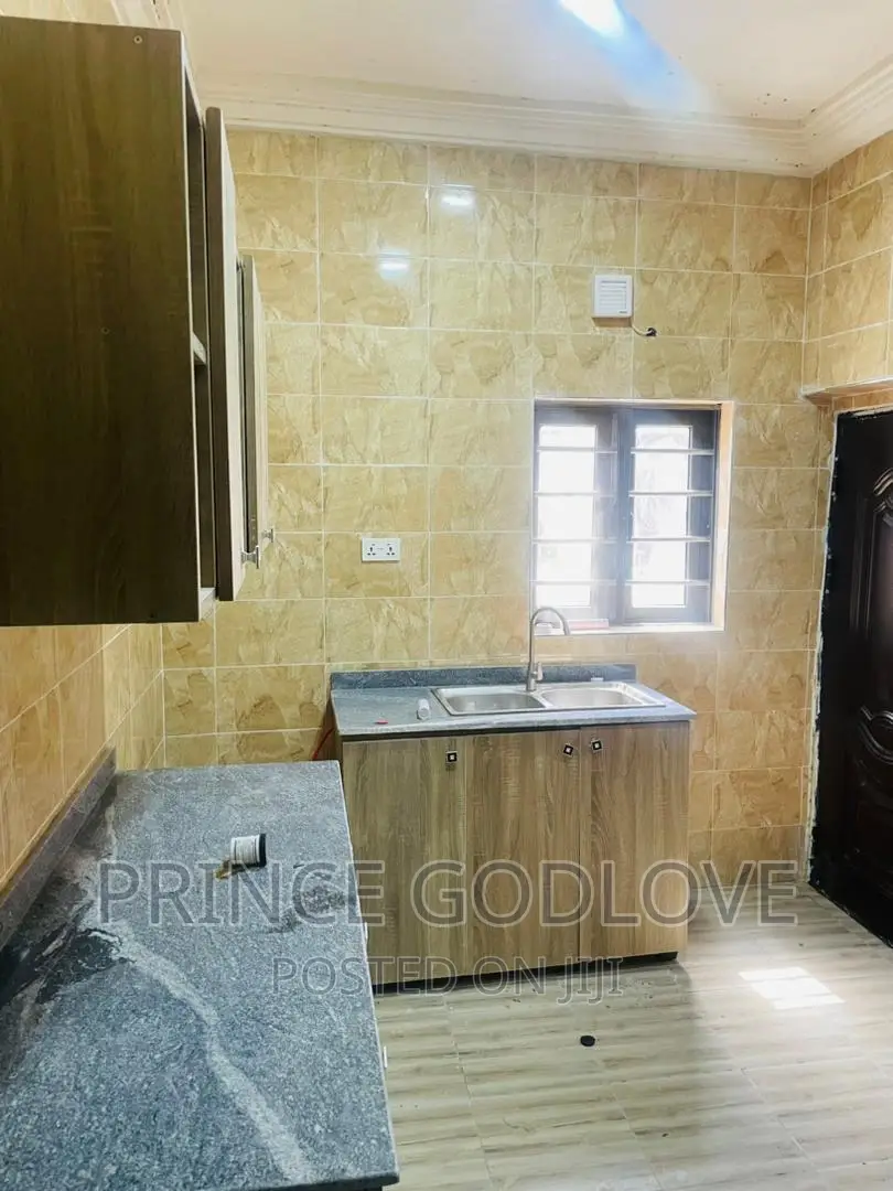 2bdrm Block of Flats in Trans Engineering, Dawaki for rent