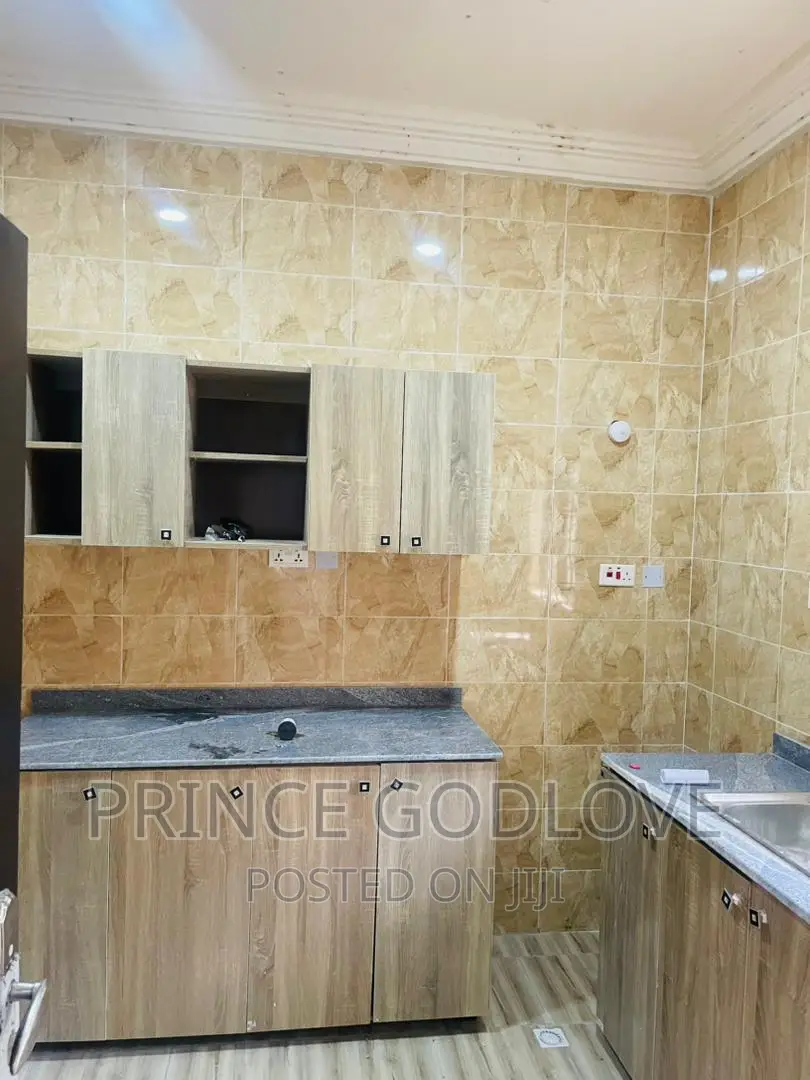 2bdrm Block of Flats in Trans Engineering, Dawaki for rent