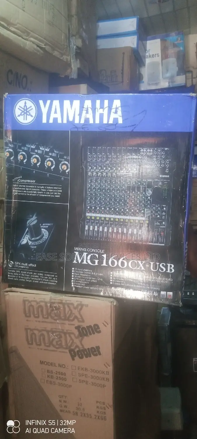 Yamaha Mixer 16channels