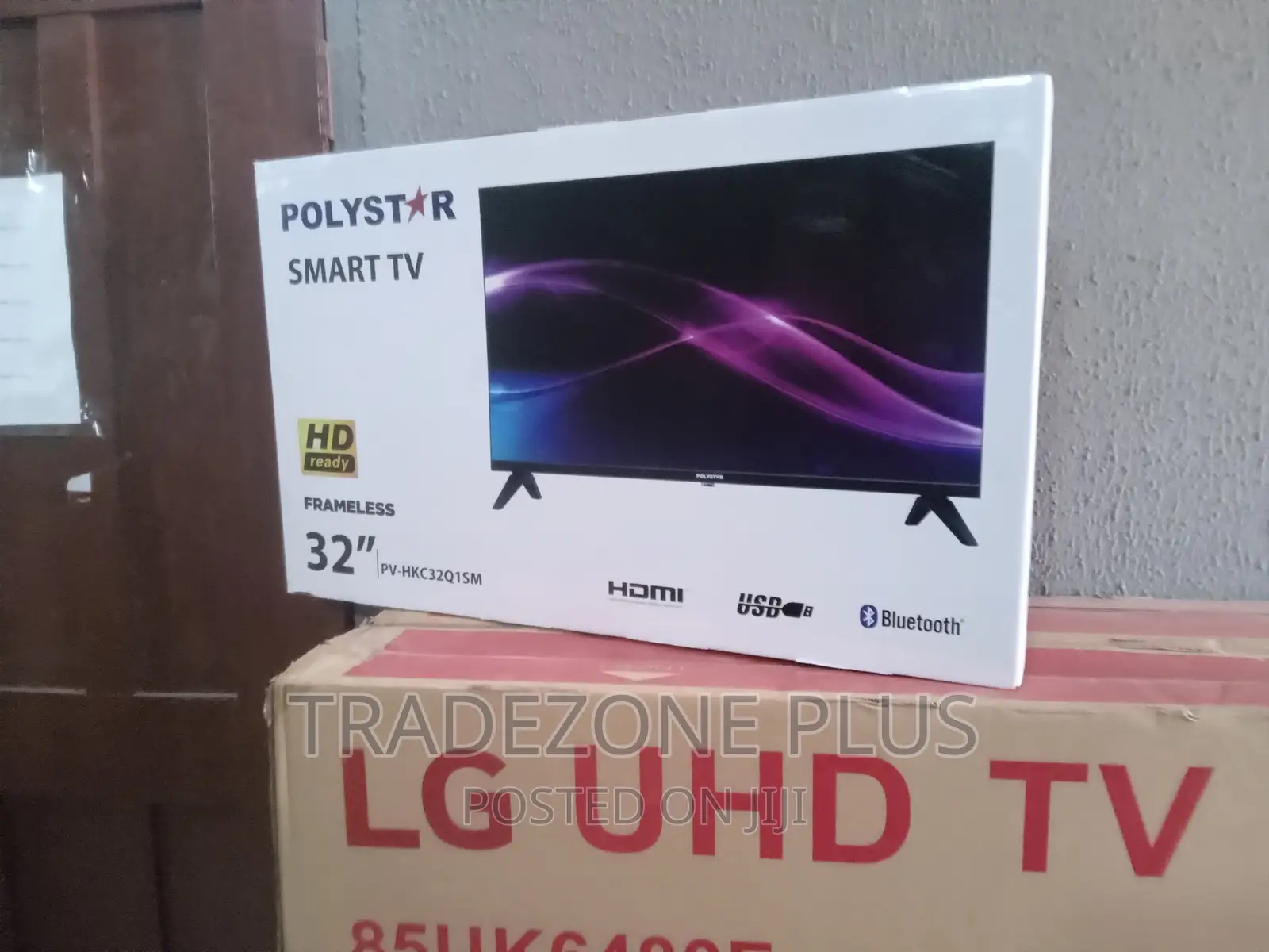 Brand New Pvhrc32q1sm Polystar 32'' Smart Television