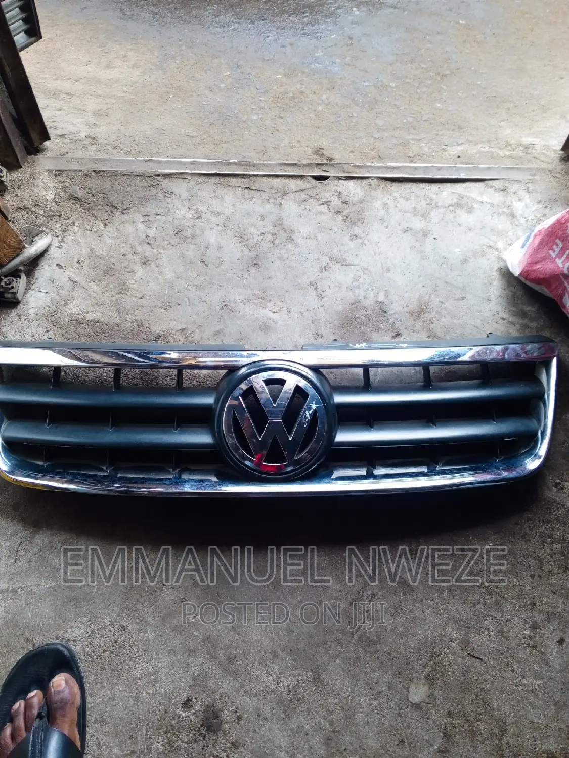 2005 Touareg Front Grill
