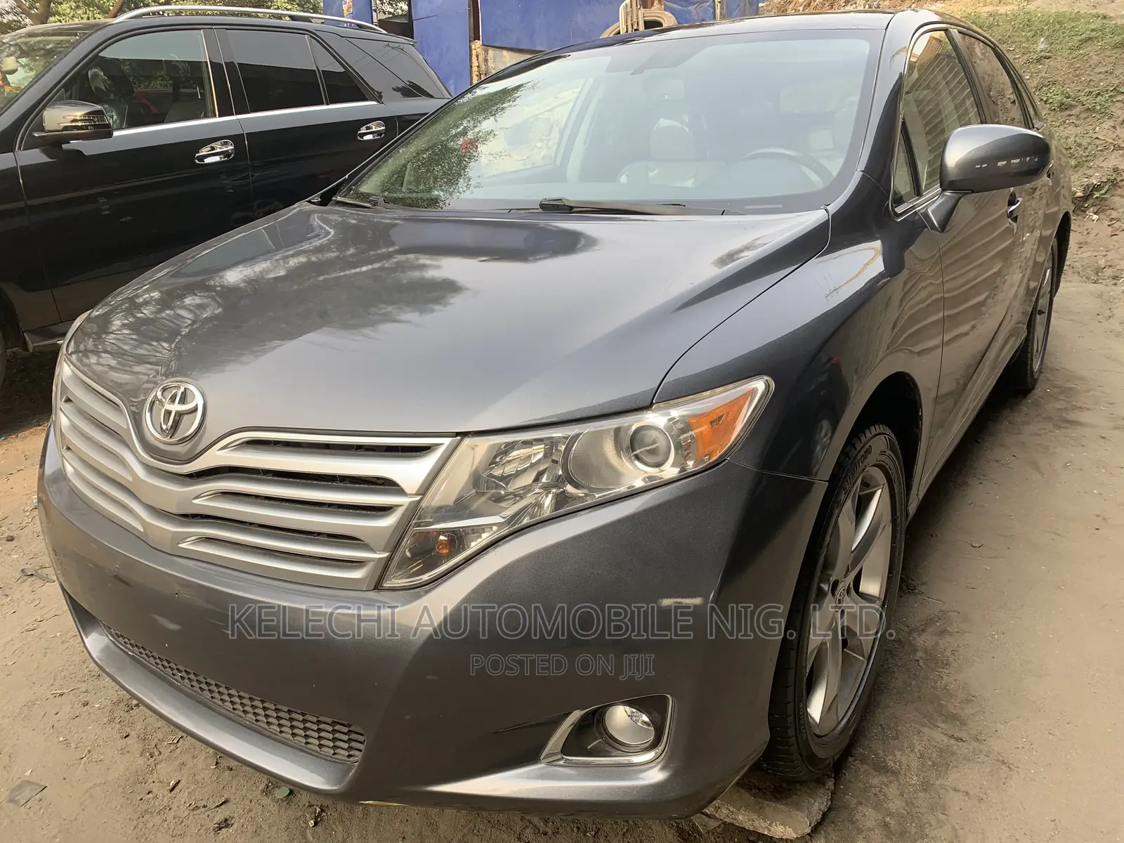 Toyota Venza AWD 2011 Gray