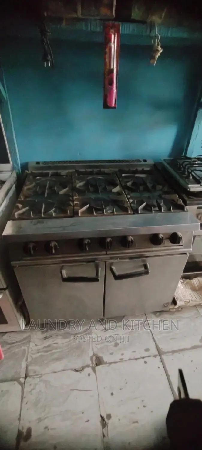 6 Burner Industrial Gas Cooker With Oven