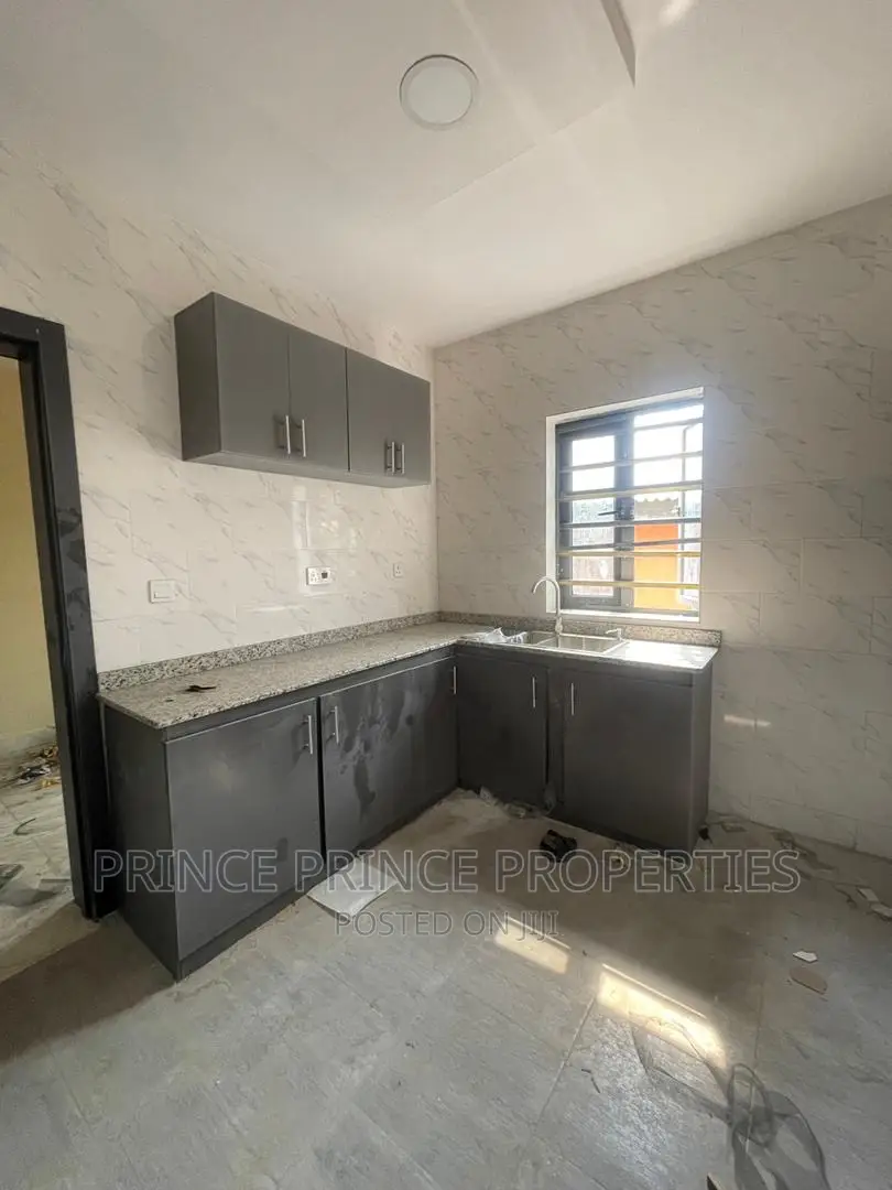 Furnished 2bdrm Block of Flats in Surulere for rent