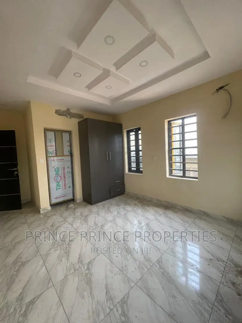 Furnished 2bdrm Block of Flats in Surulere for rent