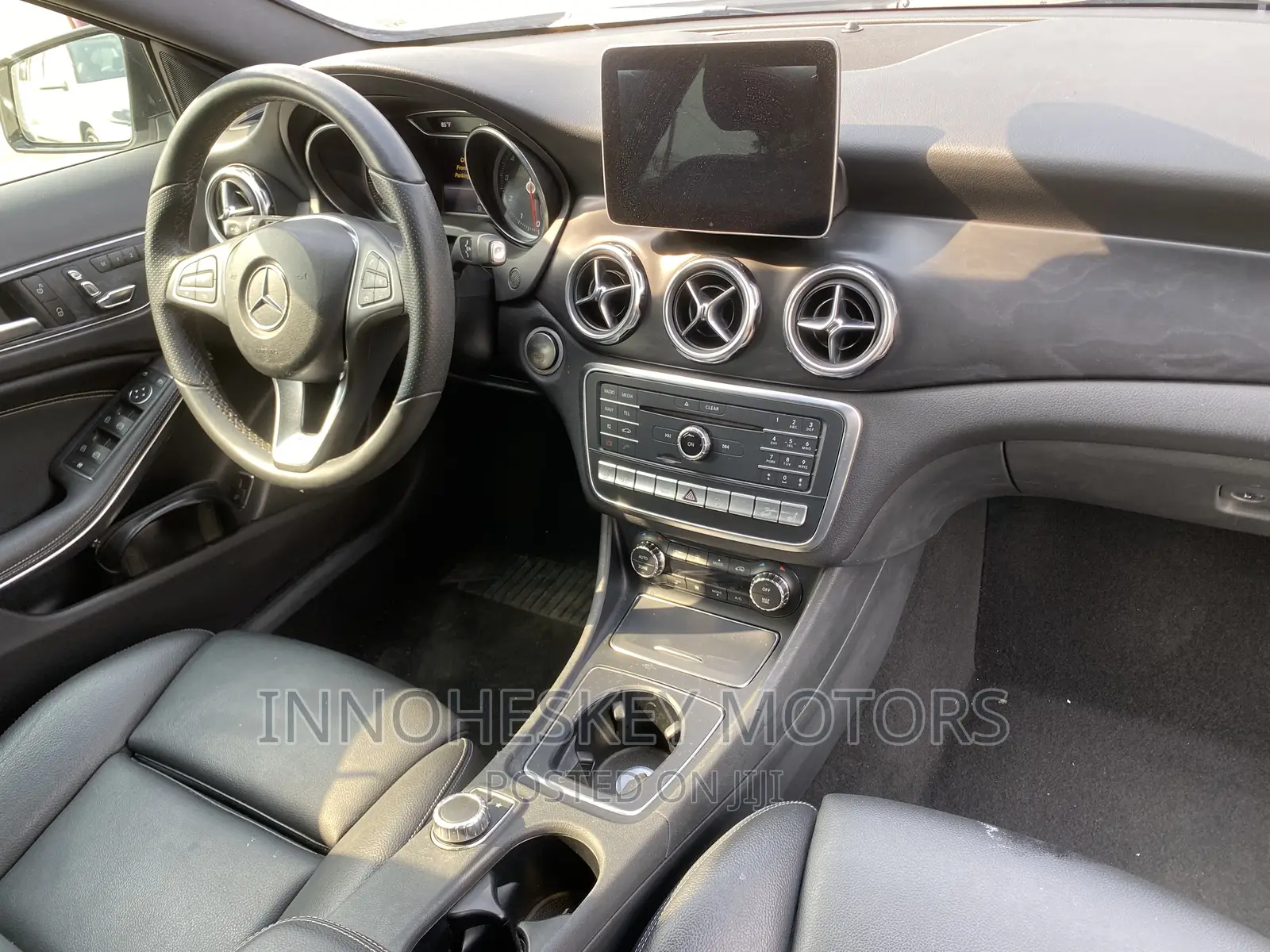 Mercedes-Benz GLA 250 2018 White