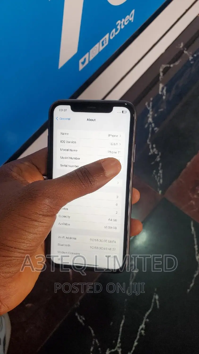 Apple iPhone 11 64 GB Black