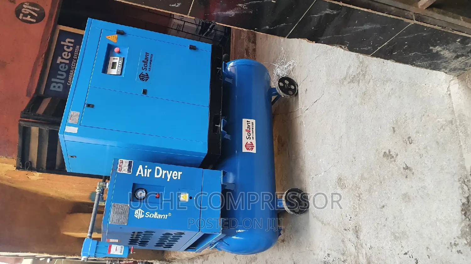 Screw Air Compressor, Complete With Dryer and Tank 25 H.P